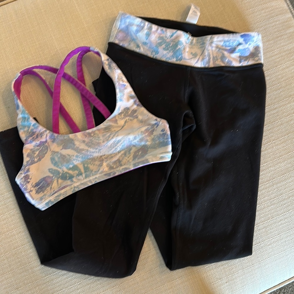 Ivivva by Lululemon sports bra and leggings set